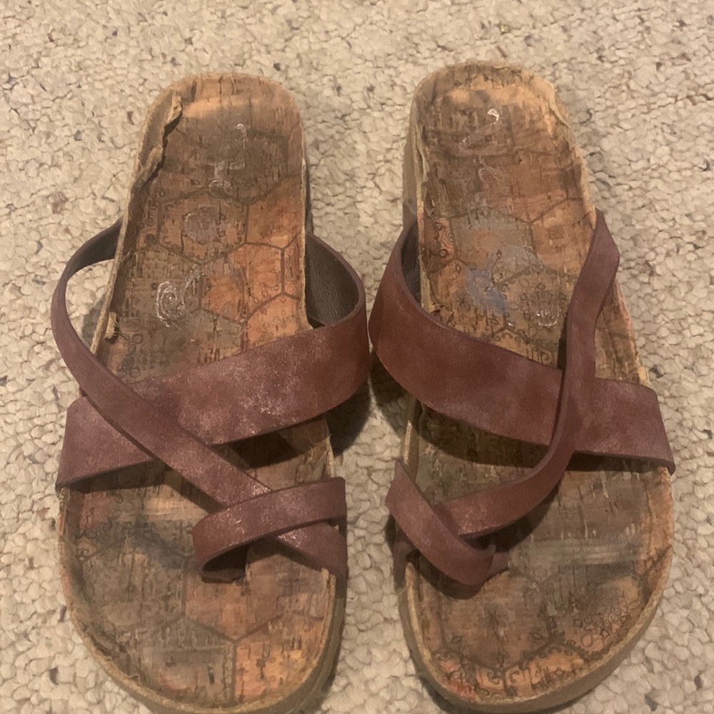 Loop Toe Sandals- Bronze - image 1